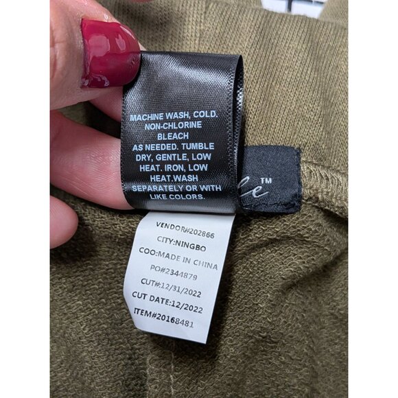 Thorn & Fable Death Butterfly Cargo Joggers Pants Size 2X Wide Leg Fairy Grunge - Picture 9 of 11